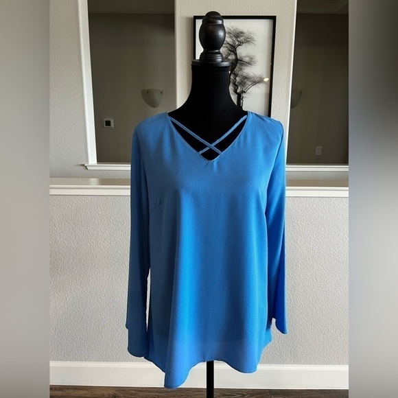 BELLE BY KIM GRAVEL LATTICE FRONT TOP - Small - Picture 1 of 6